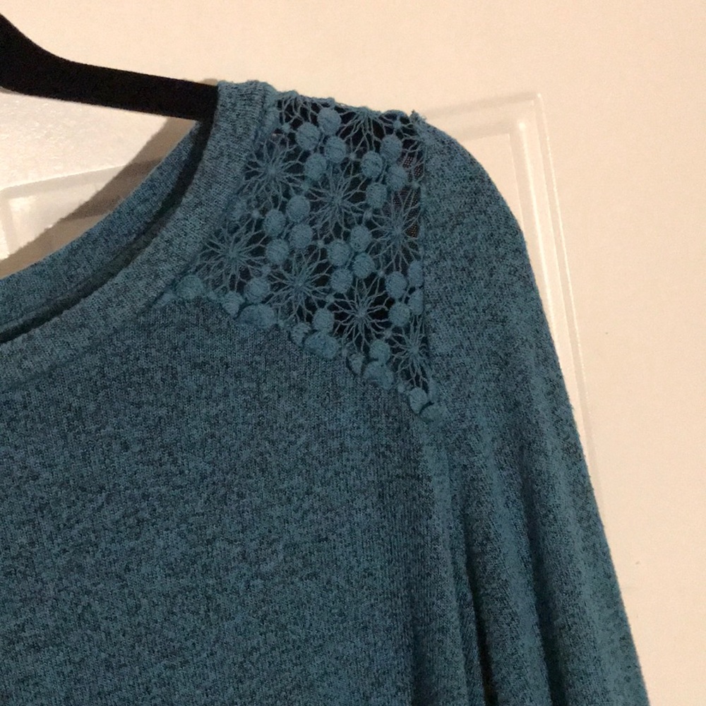 Sweater - Picture 3 of 3